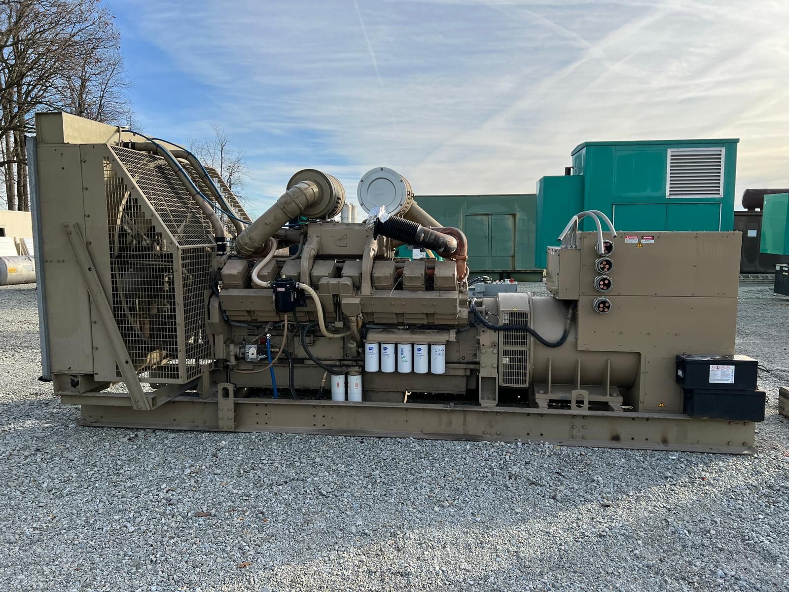 Up percent Plateau Cummins KTA50 - 1000KW Diesel Generator Sets (2 Available)
